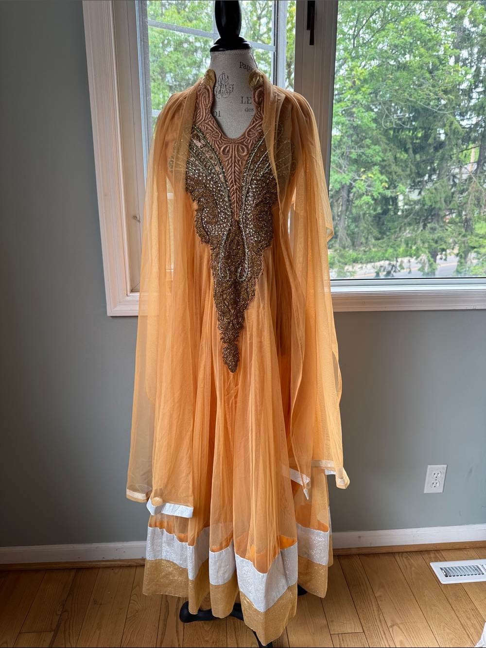 anarkali gown peach mesh halter neck design beading and Dupatta (shawl) small - Picture 8 of 14